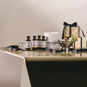 Best Christmas and Holiday Fragrance Gifts - A World of Scents and Blends